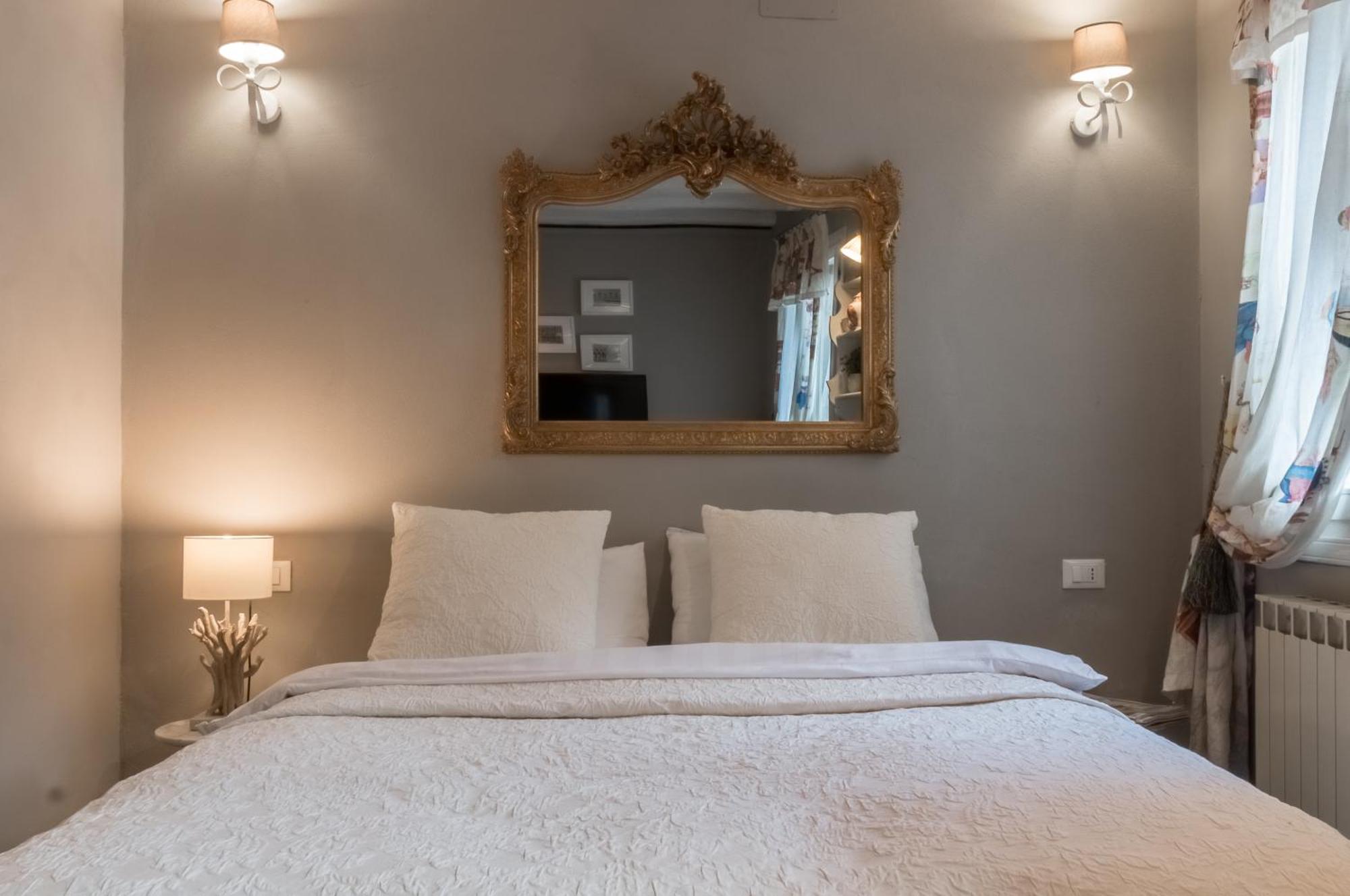 Apartment Rio Marin With Floating Gondolas View Venice