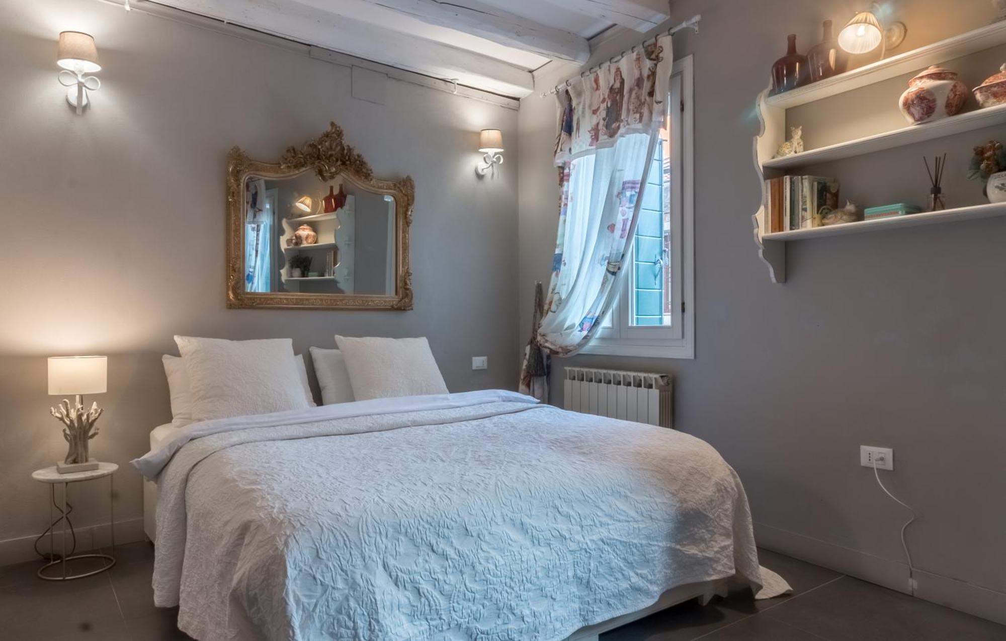 Apartment Rio Marin With Floating Gondolas View Venice